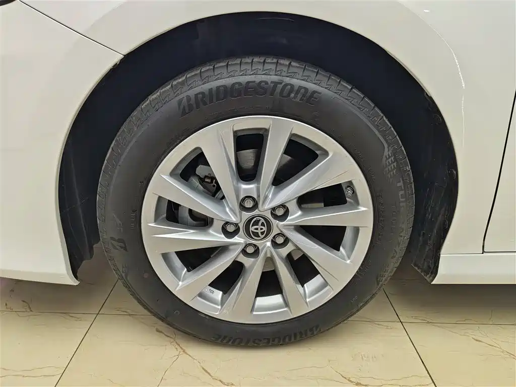 Toyota Camry 2021 2.0G Luxury Edition фото 9