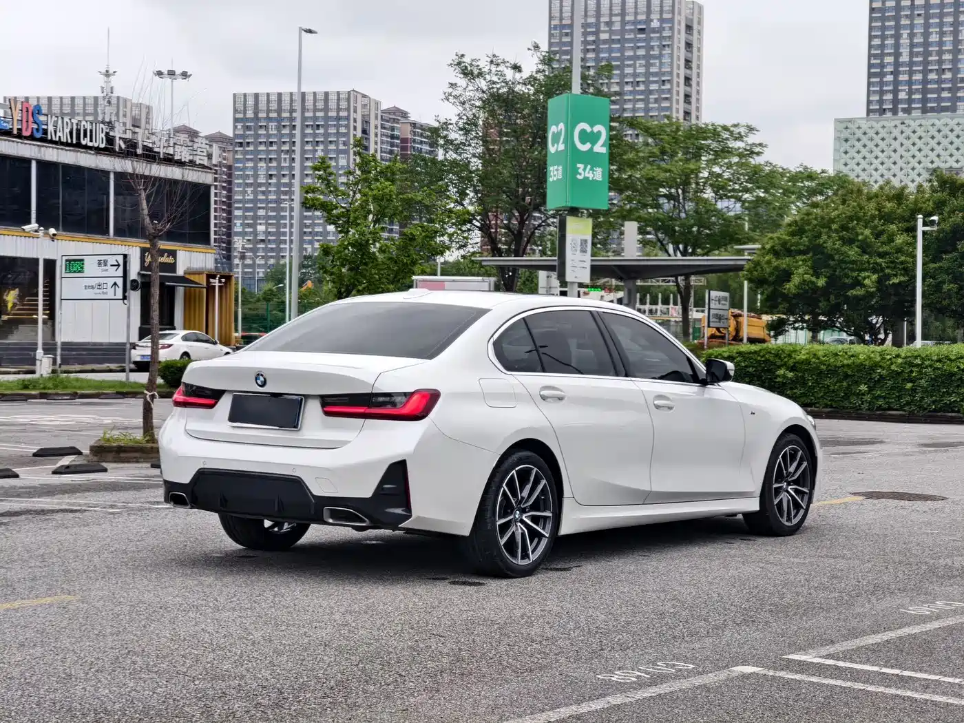 BMW 3 Series 2023 320Li M Sport Package фото 6