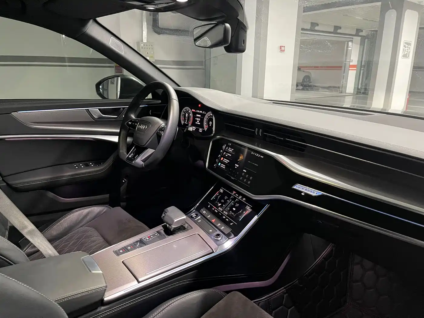 Audi A6L 2022 55 TFSI quattro Premium Elegance фото 22