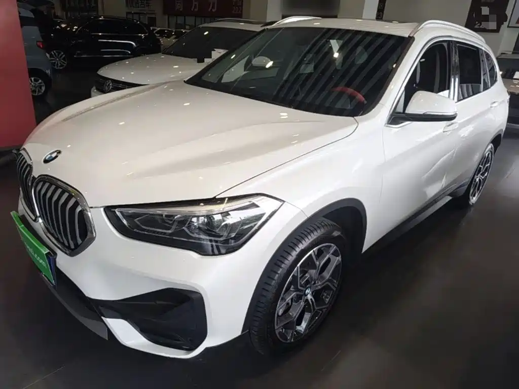 BMW X1 2022 sDrive25Li Leading фото 2