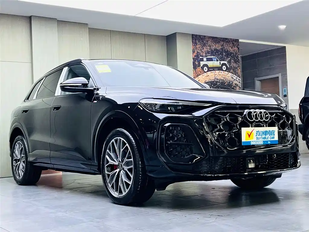 Audi Q5L 2026 Luxury Sport 150kW фото 3
