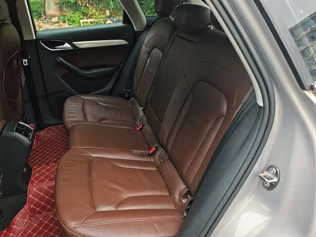 Audi Q3 2015 35 TFSI quattro Technology фото 17