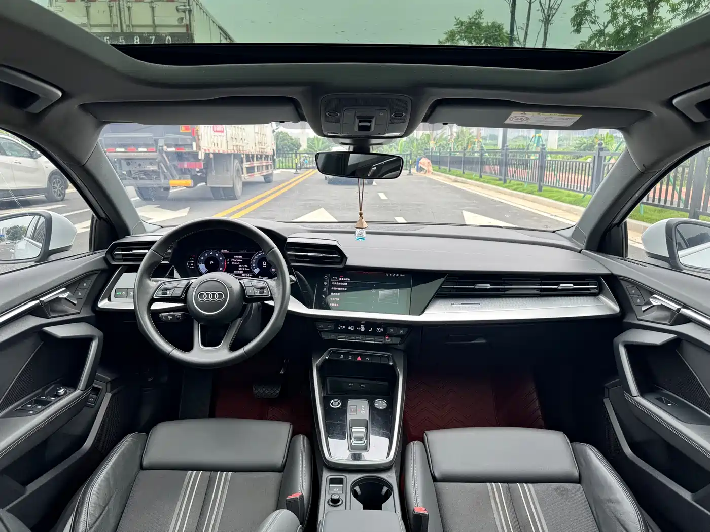 Audi A3 2022 A3L Limousine 35 TFSI Style Sport фото 7