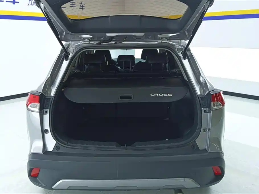 Toyota Corolla Cross 2023 Hybrid 2.0L Pioneer Edition фото 4