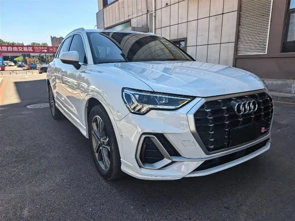 Audi Q3 2023 35 TFSI Fashion Dynamic (1.4T) фото 3