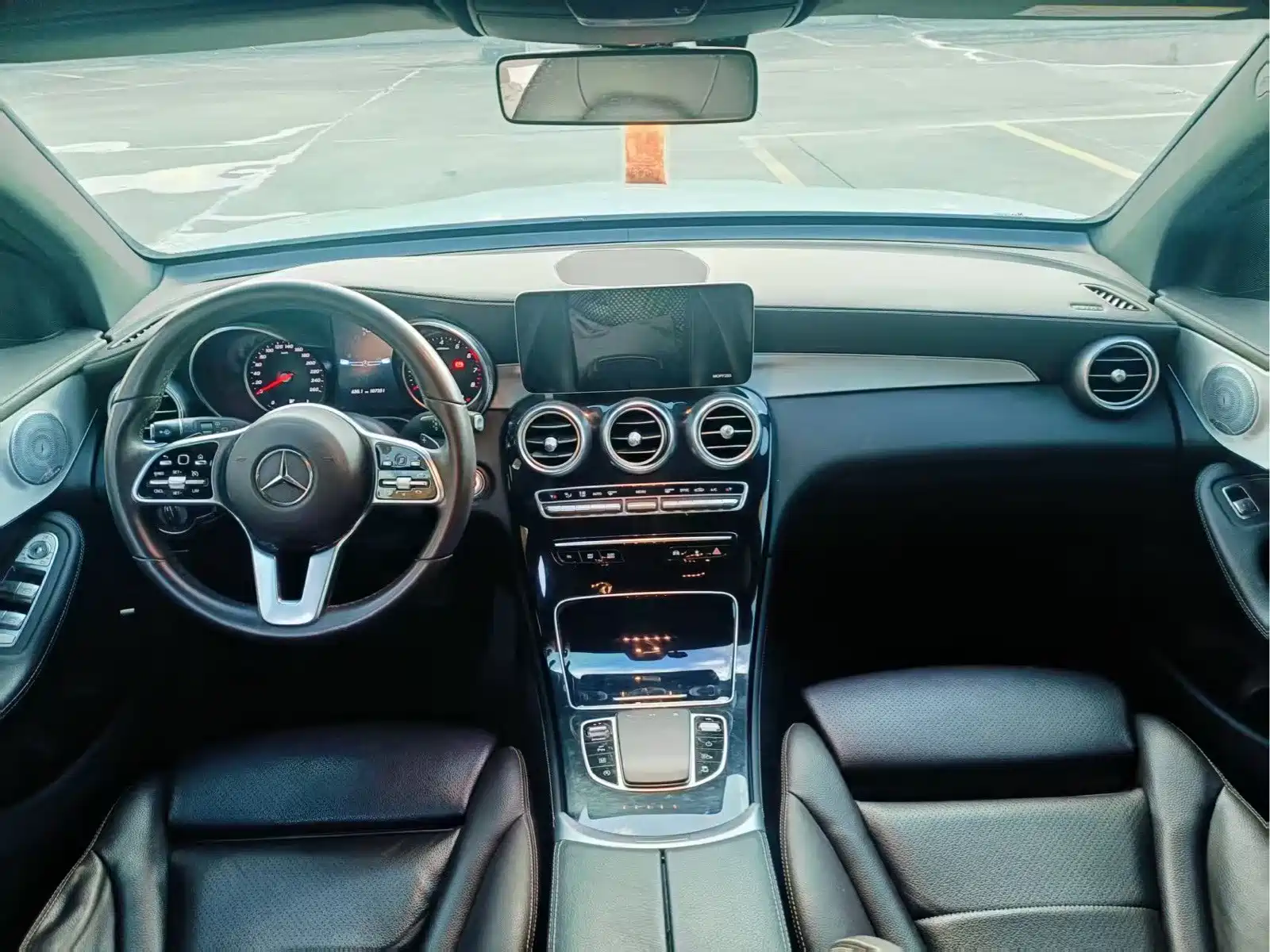 Фото 5 - Mercedes-Benz GLC