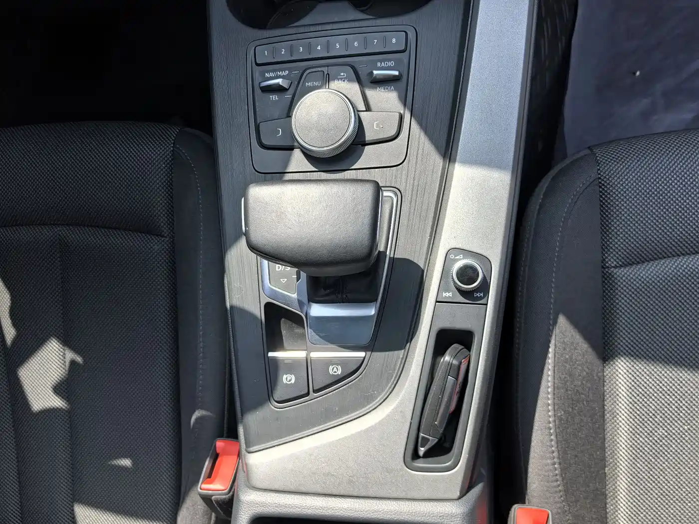 Audi A4L 2019 40 TFSI Progressive (China VI) фото 15