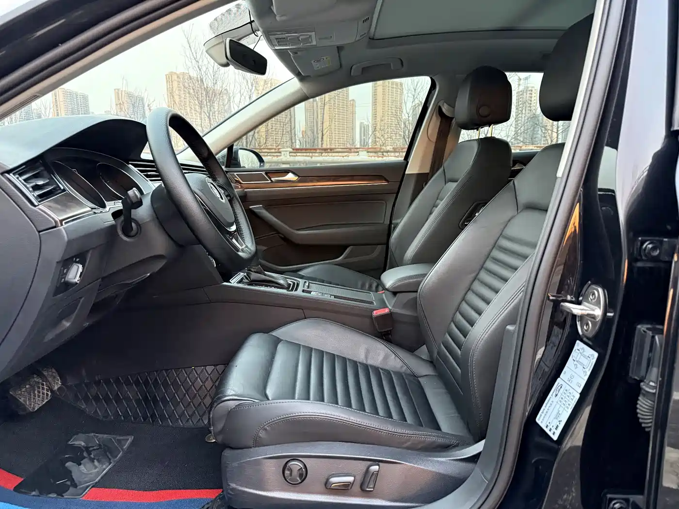 Volkswagen Magotan 2019 330TSI DSG Luxury Class China VI фото 4
