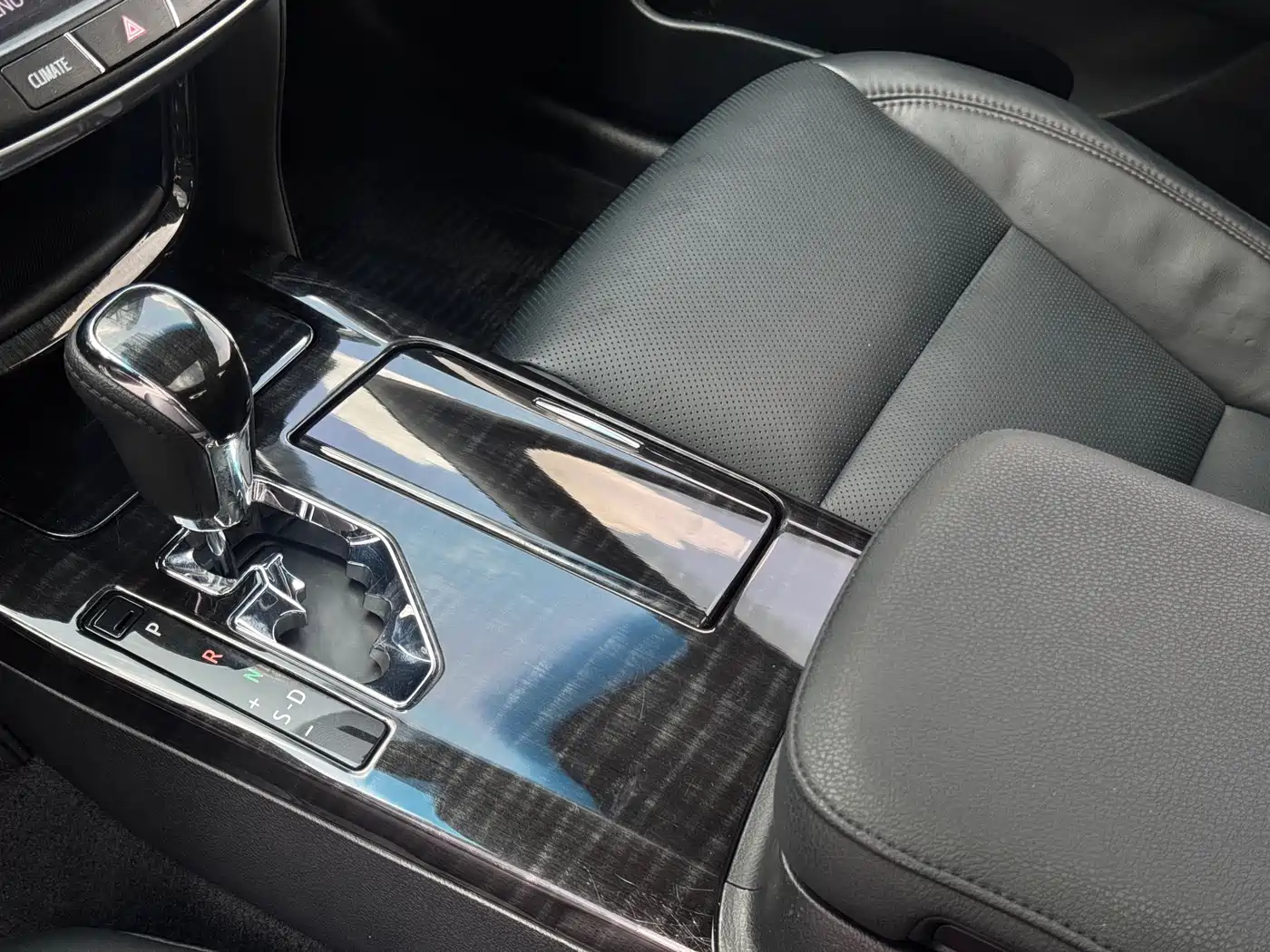 Toyota Crown 2015 2.5L Smart Edition фото 16
