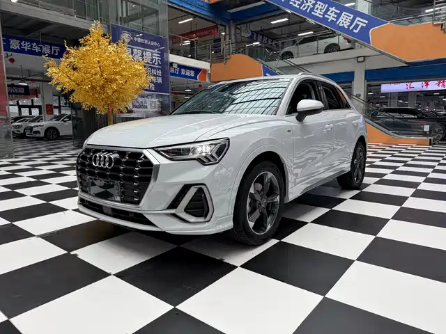 Audi Q3 2022 35 TFSI Fashion Dynamic