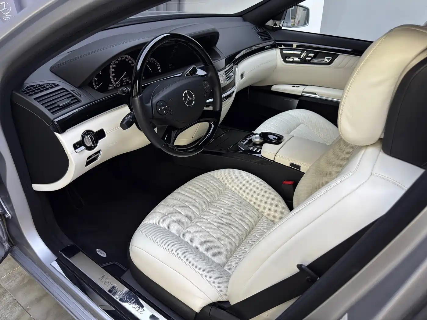 Фото 12 - Mercedes-Benz S-Class