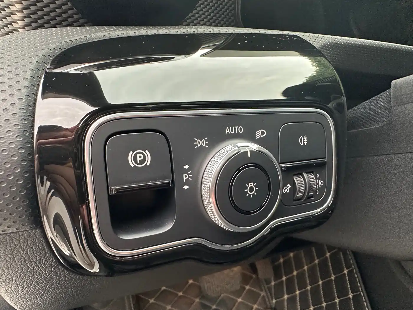 Mercedes-Benz A-Class 2022 A 180 L фото 20