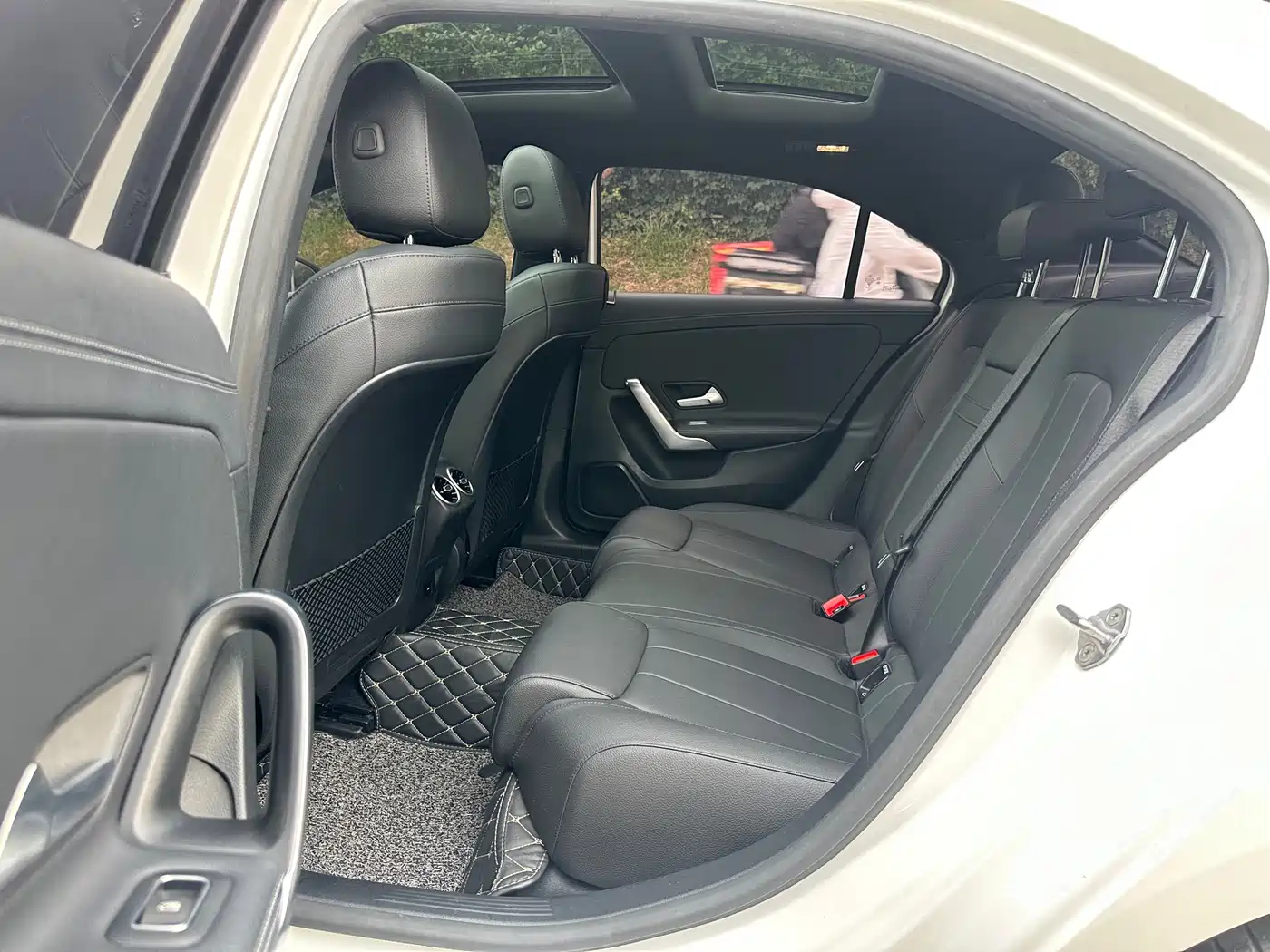 Mercedes-Benz A-Class 2022 A 180 L фото 10