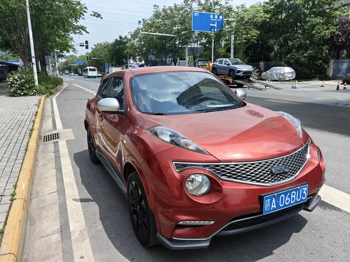 INFINITI ESQ