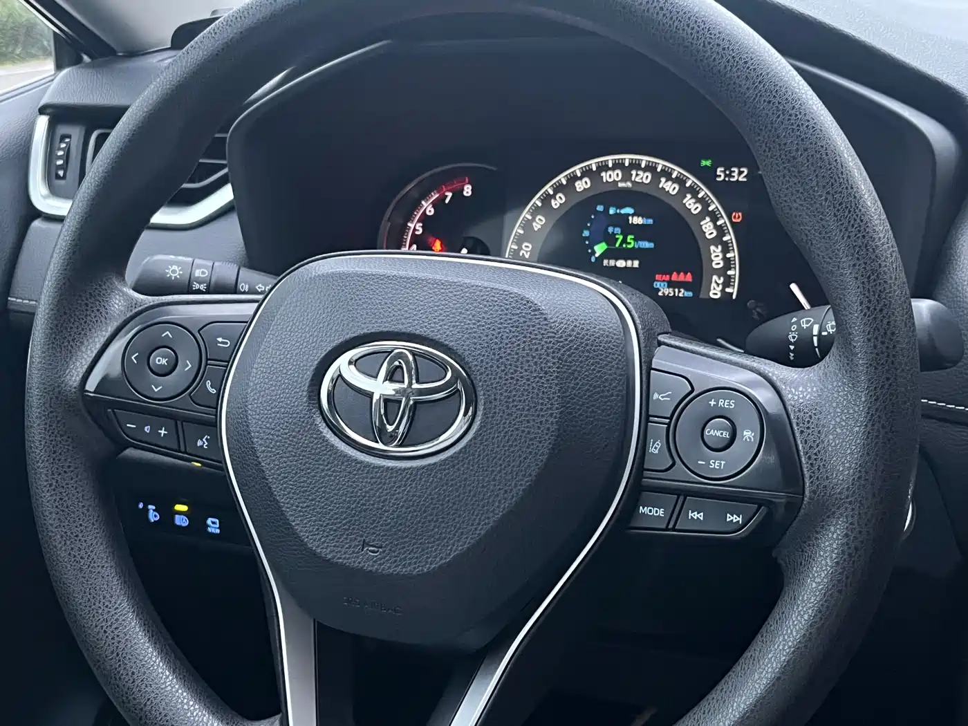 Toyota RAV4 Rongfang 2022 2.0L CVT 2WD Trend Edition фото 12