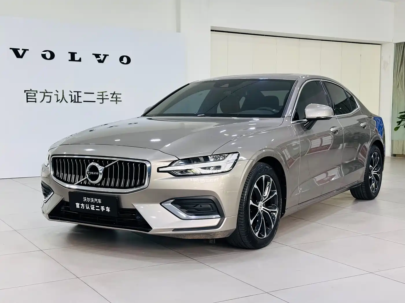 Volvo S60 2020 T4 Momentum Luxury Edition