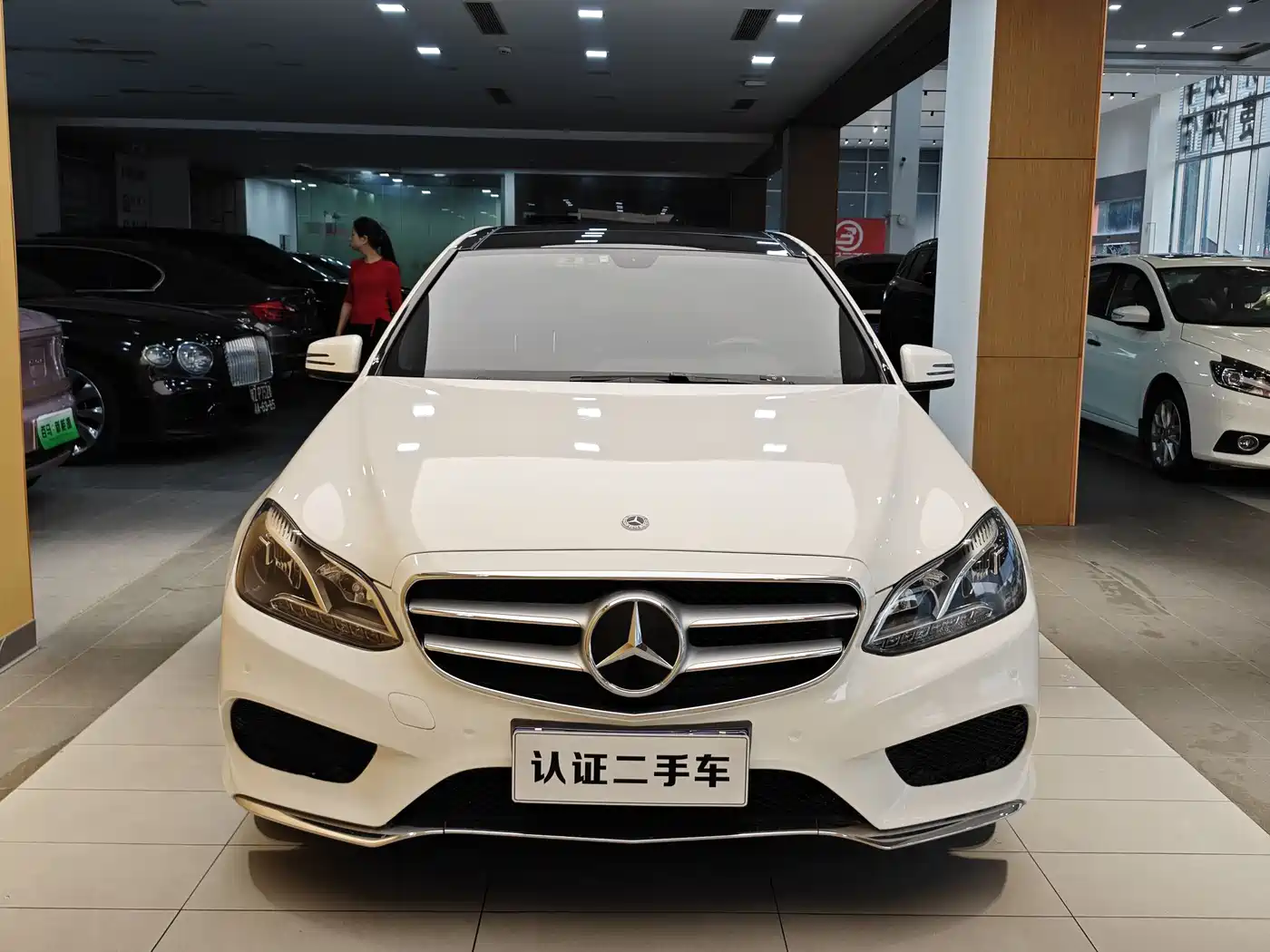 Mercedes-Benz E-Class 2015 Facelift E 200 L Sport фото 3