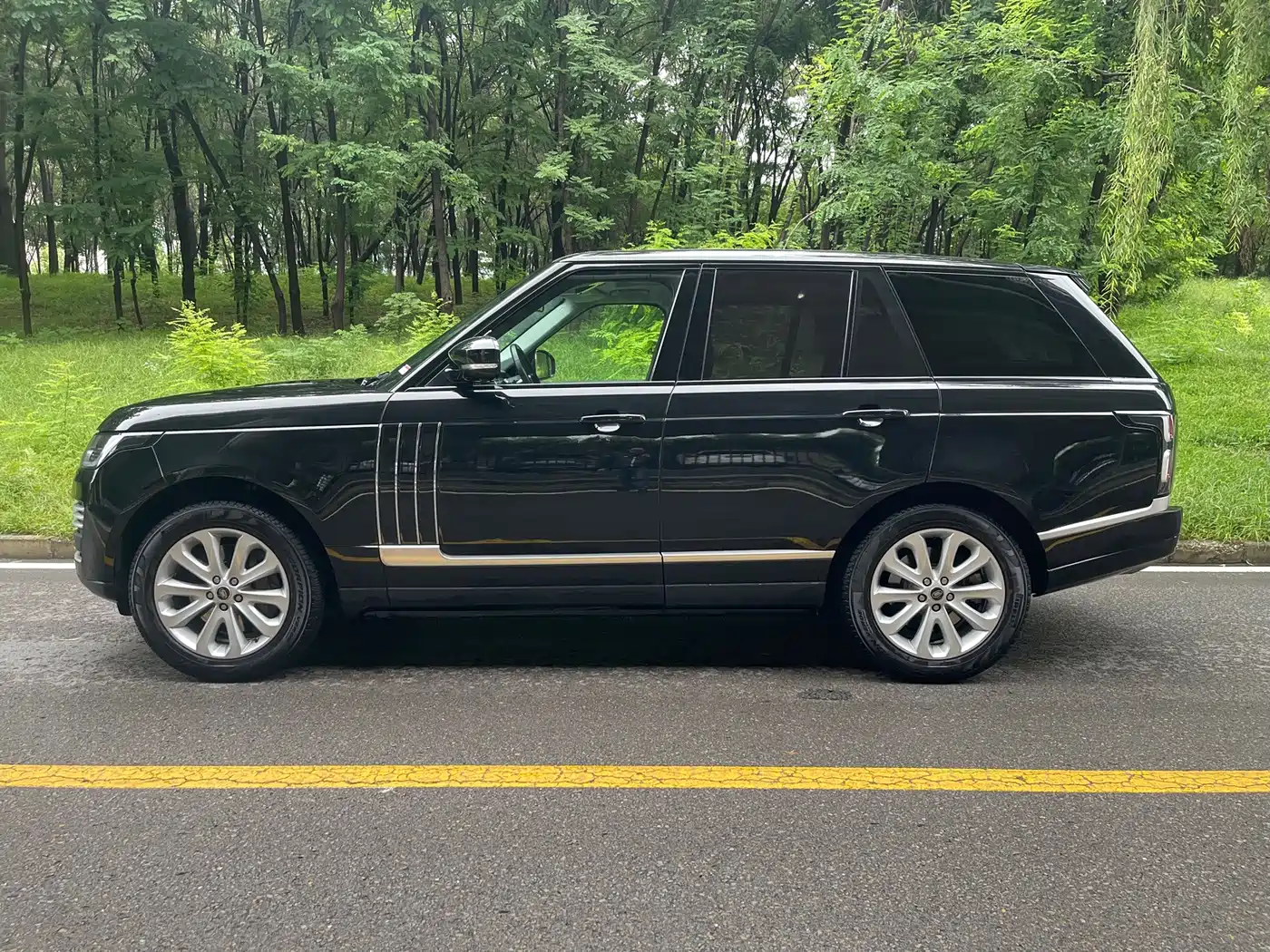 Land Rover Range Rover 2015 2013 NA 5.0 V8 Vogue