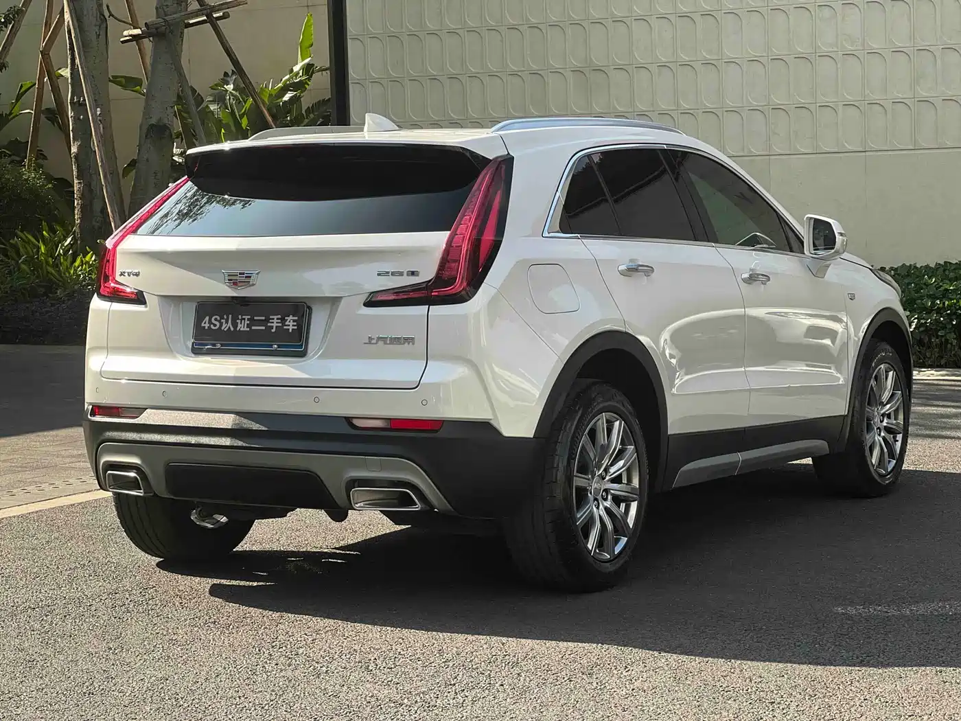 CADILLAC XT4