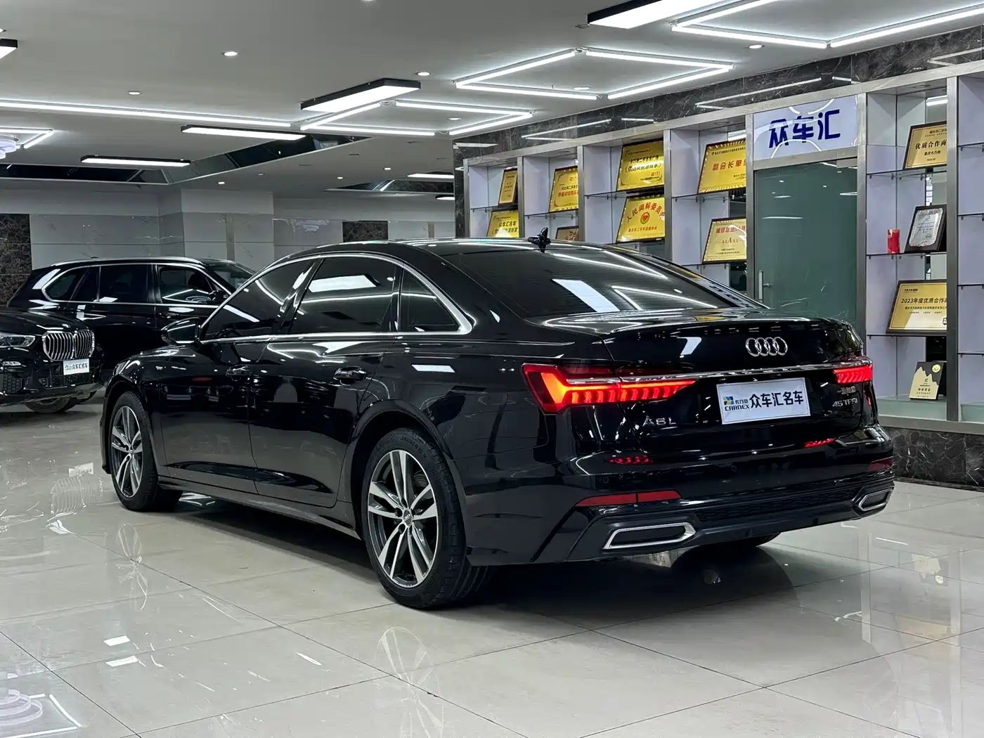 Audi A6L 2021 40 TFSI Luxury Sport фото 6