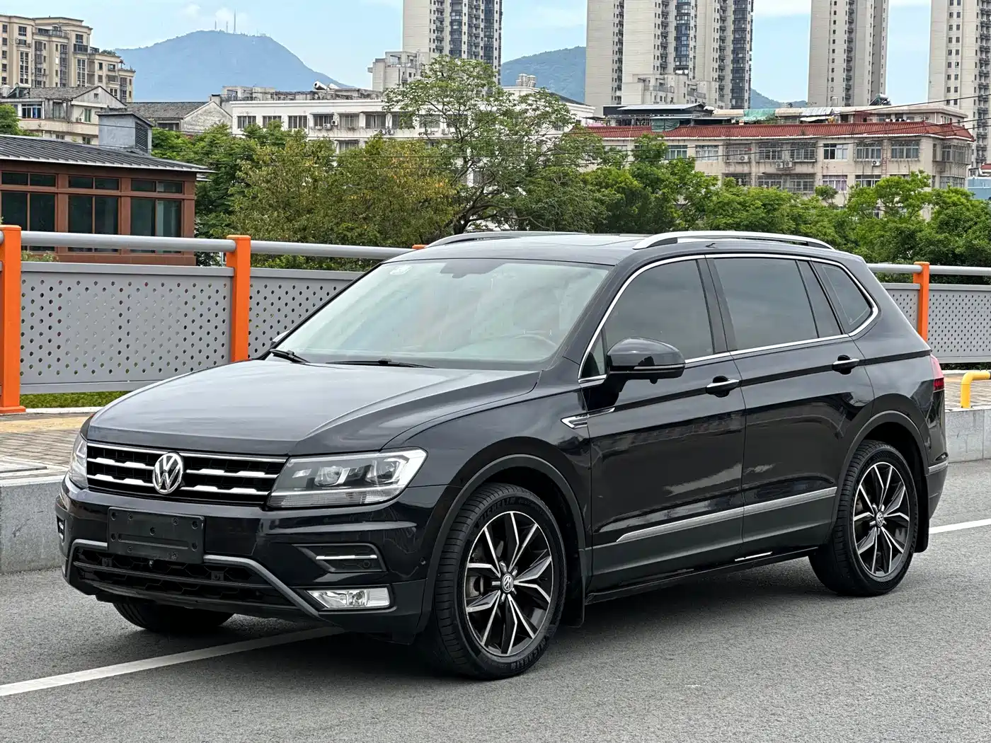 Volkswagen Tiguan L 2020 330TSI Auto 2WD Smart Luxury China VI