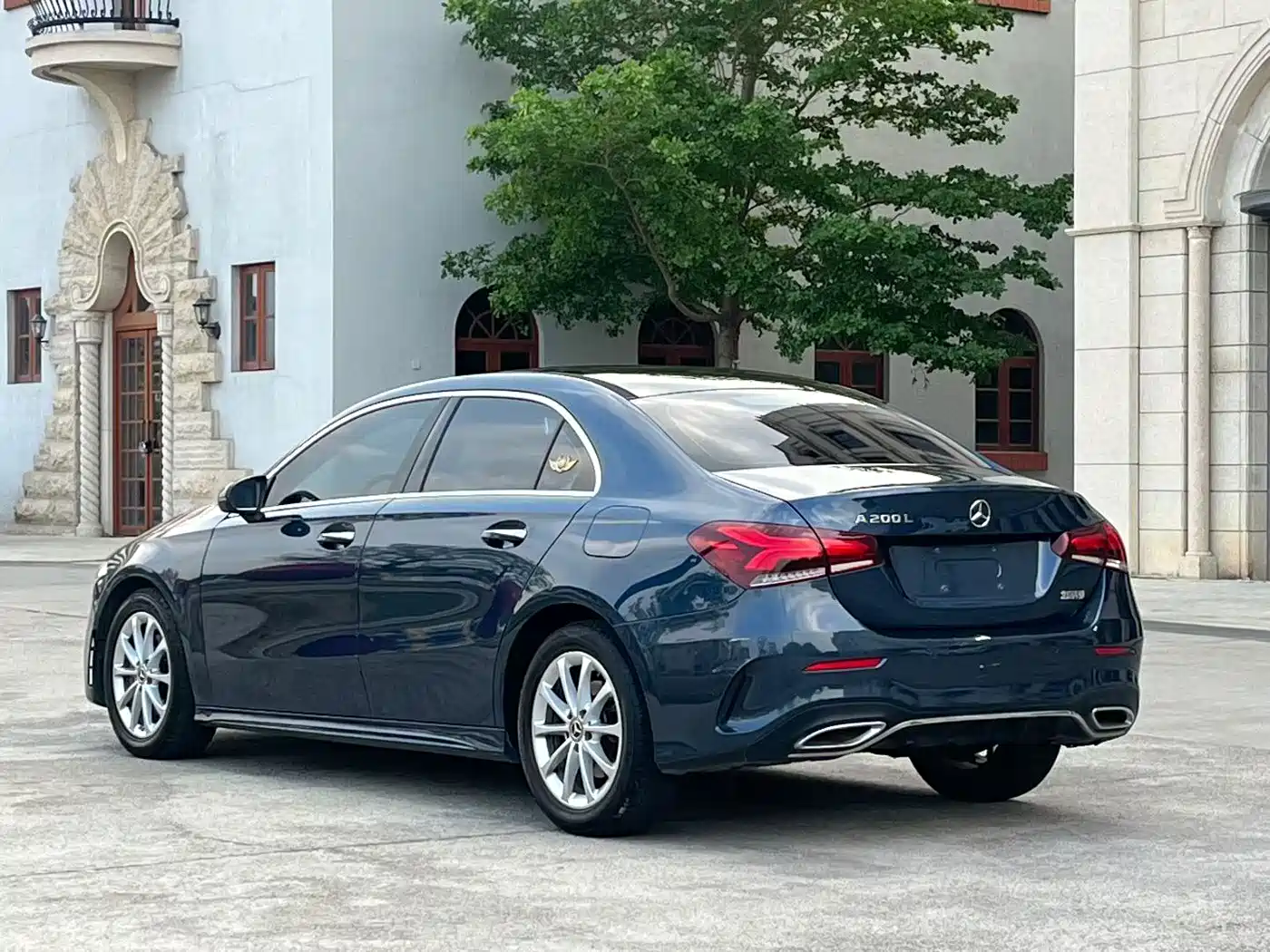 Mercedes-Benz A-Class 2019 A 200 L Sport Sedan фото 6