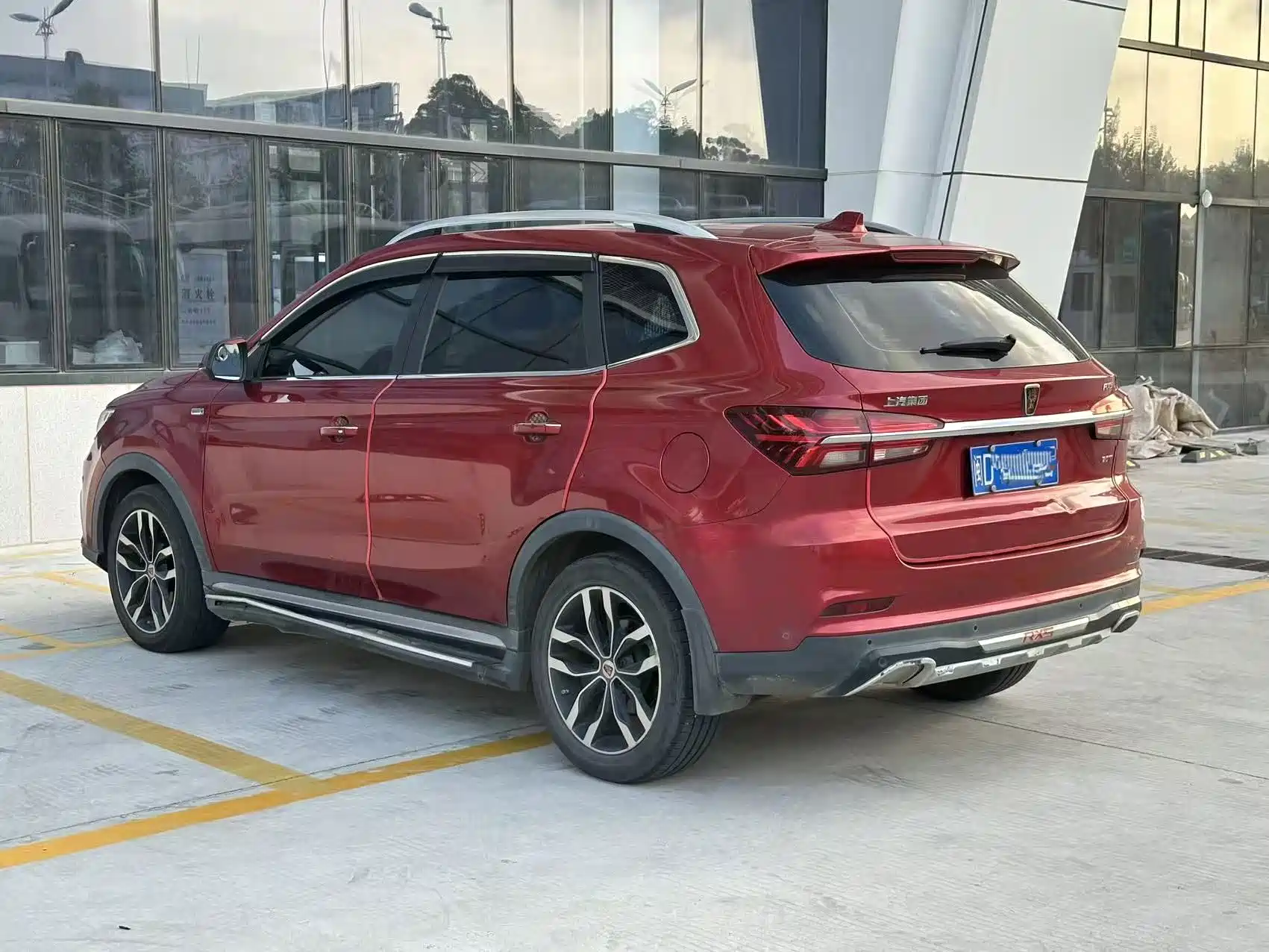 Фото 4 - Roewe RX5