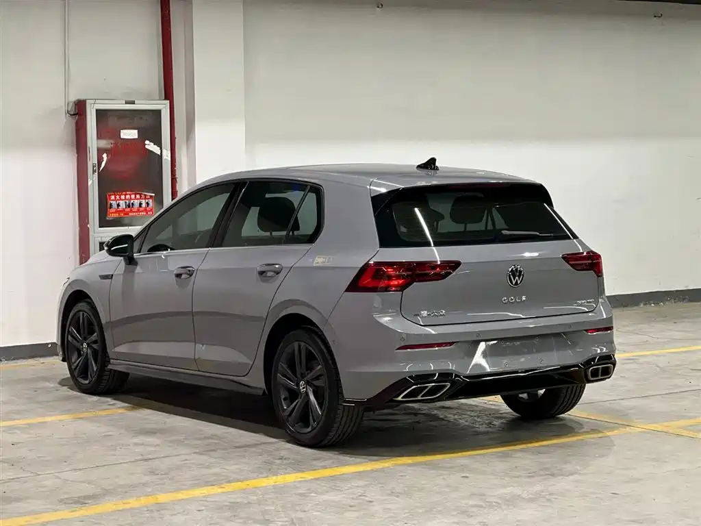 Volkswagen Golf 2023 280TSI DSG R-Line Lite фото 4