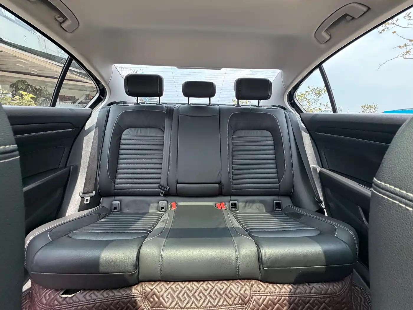 Volkswagen Magotan 2020 330TSI DSG Leading фото 16