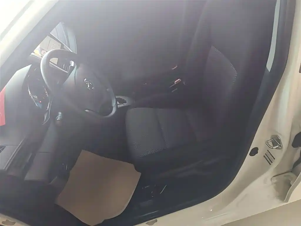 Toyota Vios FS 2017 1.5L CVT Fengchi Edition фото 15