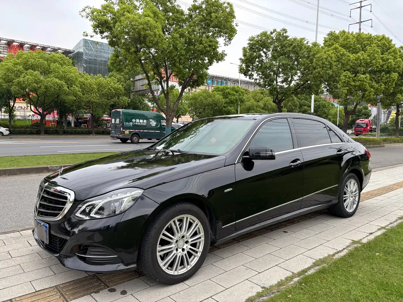 Mercedes-Benz E-Class 2012 E 260 L CGI Fashion Model