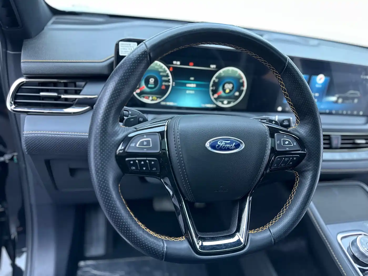 FORD LINGYU