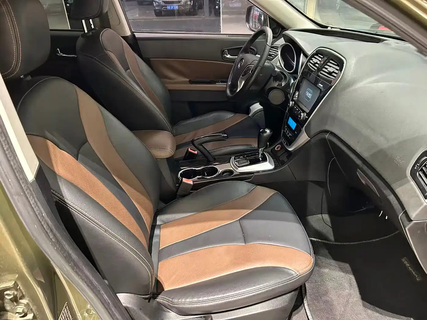 GAC Trumpchi Trumpchi GS5 Super 2015 2.0L Automatic 2WD Elite Edition фото 16