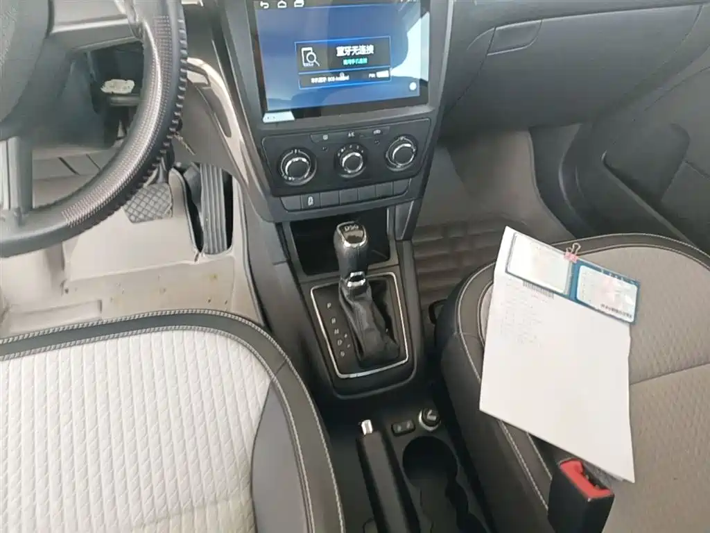 Škoda Yeti 2017 TSI280 DSG Advance фото 14