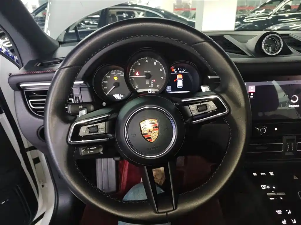 Porsche Macan 2022 Macan 2.0T фото 11