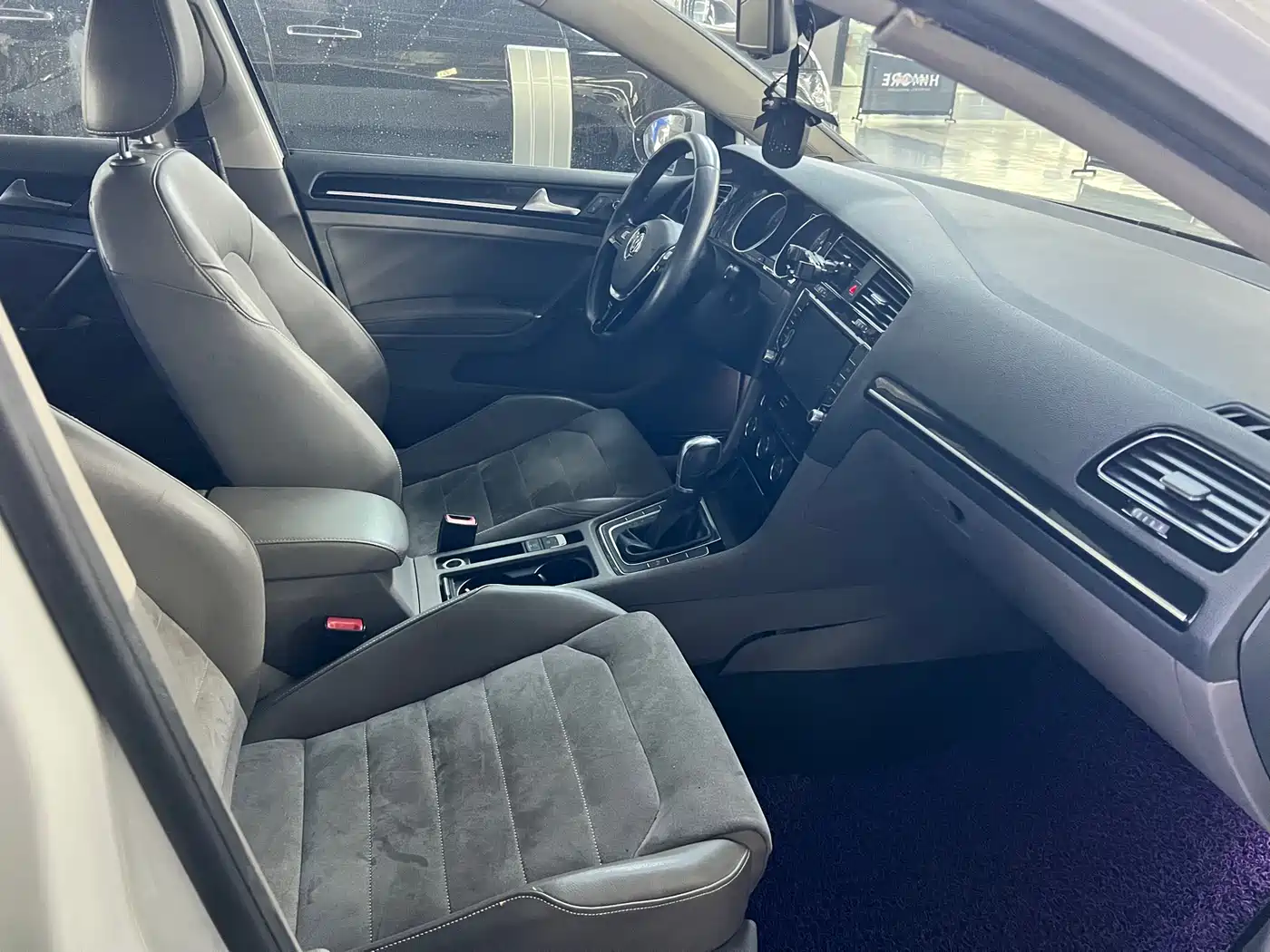 Volkswagen Golf 2015 1.4TSI Automatic Flagship фото 9