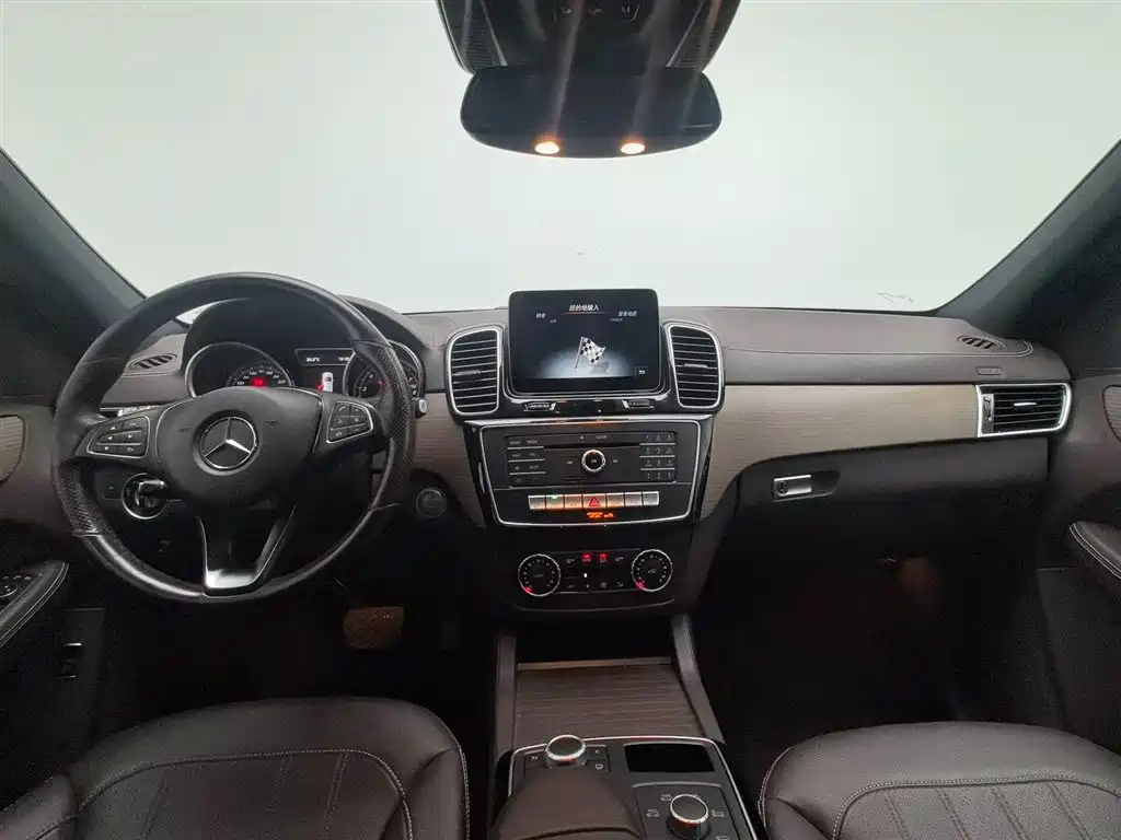 Mercedes-Benz GLE 2018 GLE 320 4MATIC Dynamic Ultimate Edition фото 9