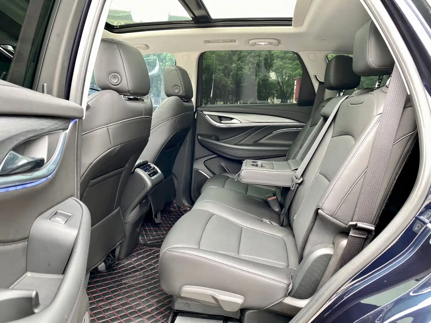 Buick Enclave 2022 652T 2WD Premium 7-Seater фото 6