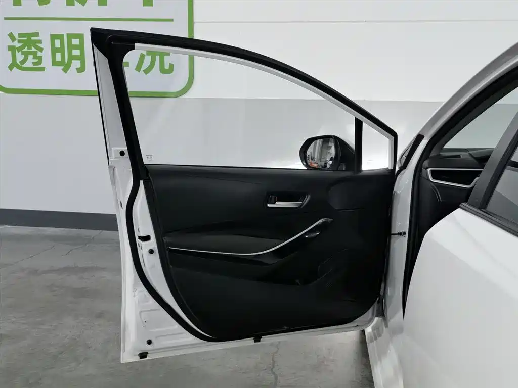 Toyota Corolla 2023 1.8L Smart Hybrid Dual Engine Pioneer Edition фото 8