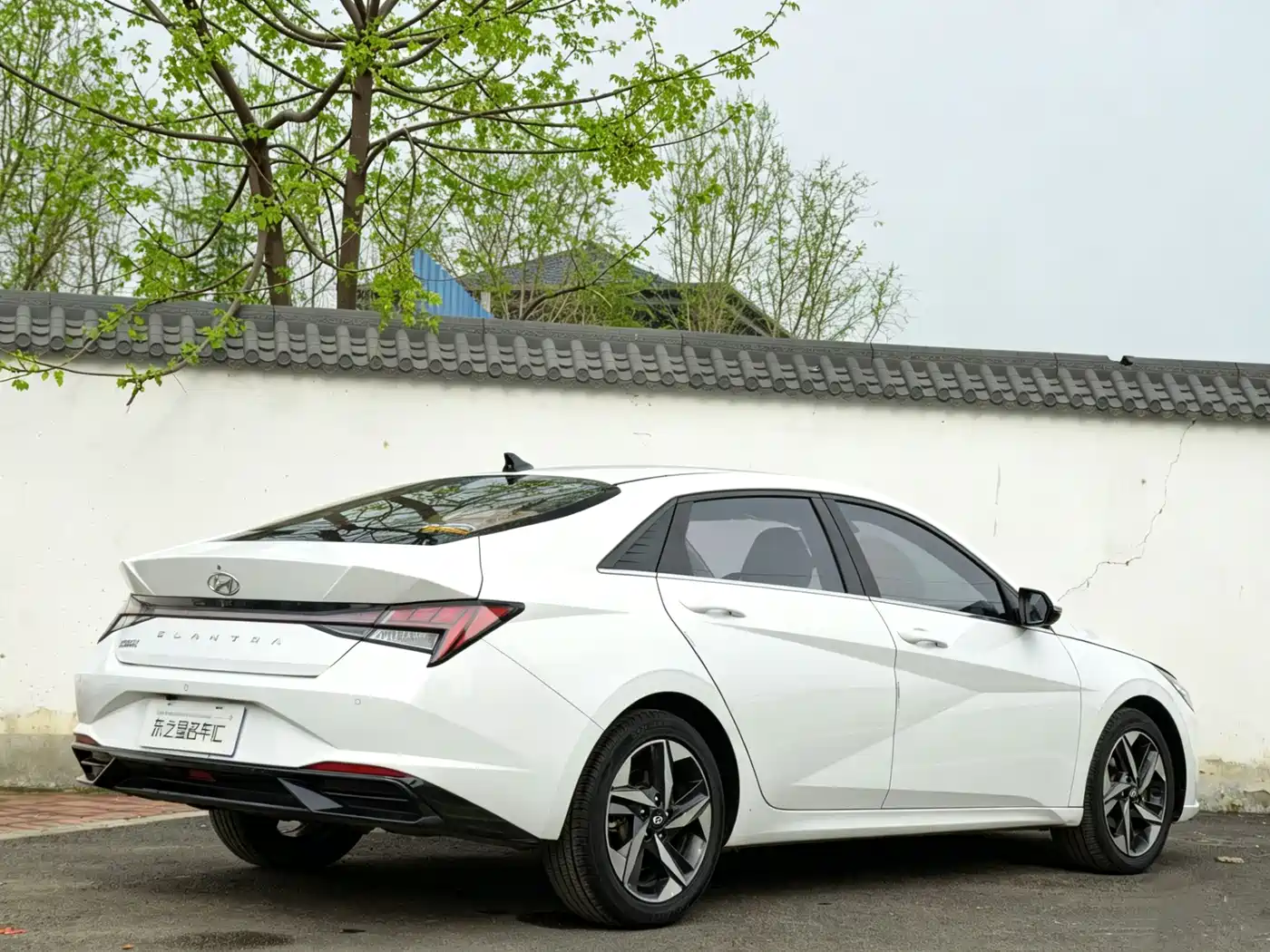 Hyundai Elantra 2021 1.5L CVT TOP Flagship Edition фото 12