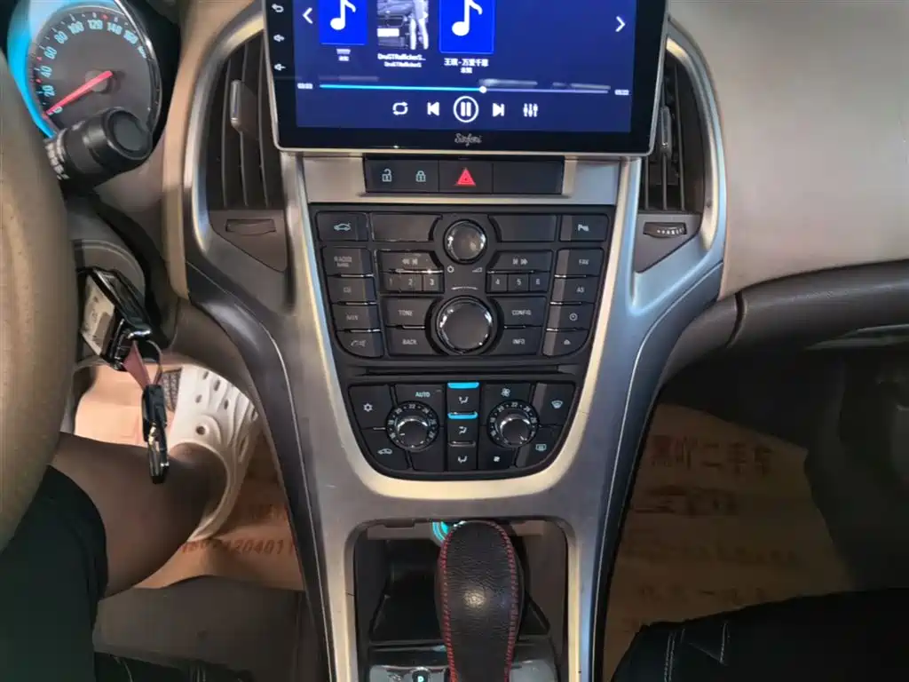 Buick Excelle 2013 GT 1.6L Automatic Fashion Edition фото 13