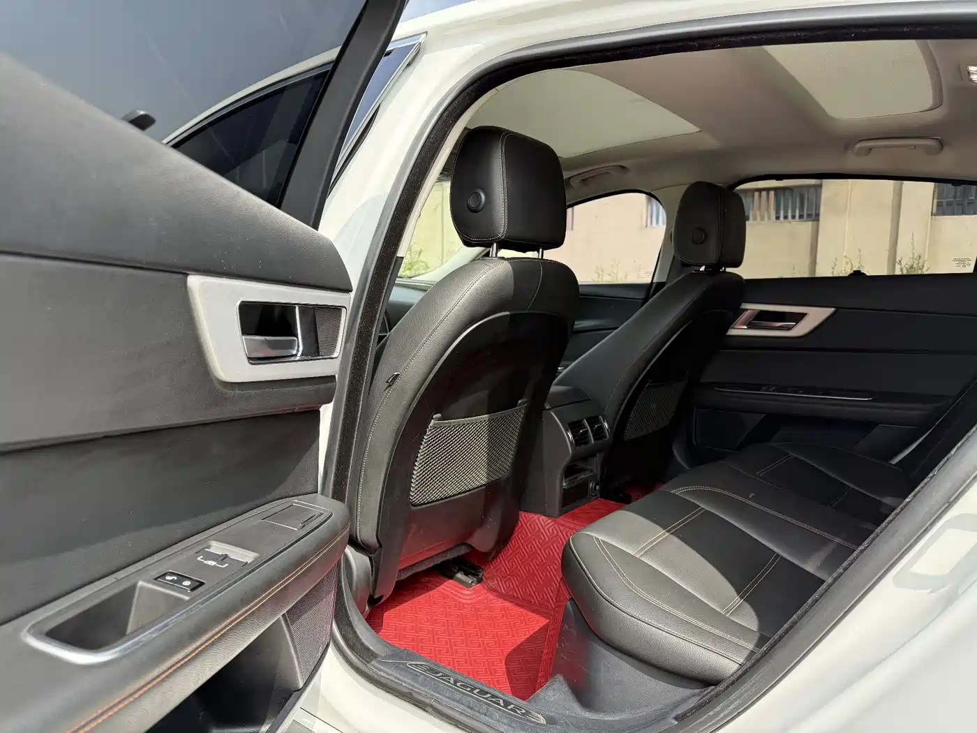 Jaguar XEL 2019 2.0T 200PS Luxury фото 5
