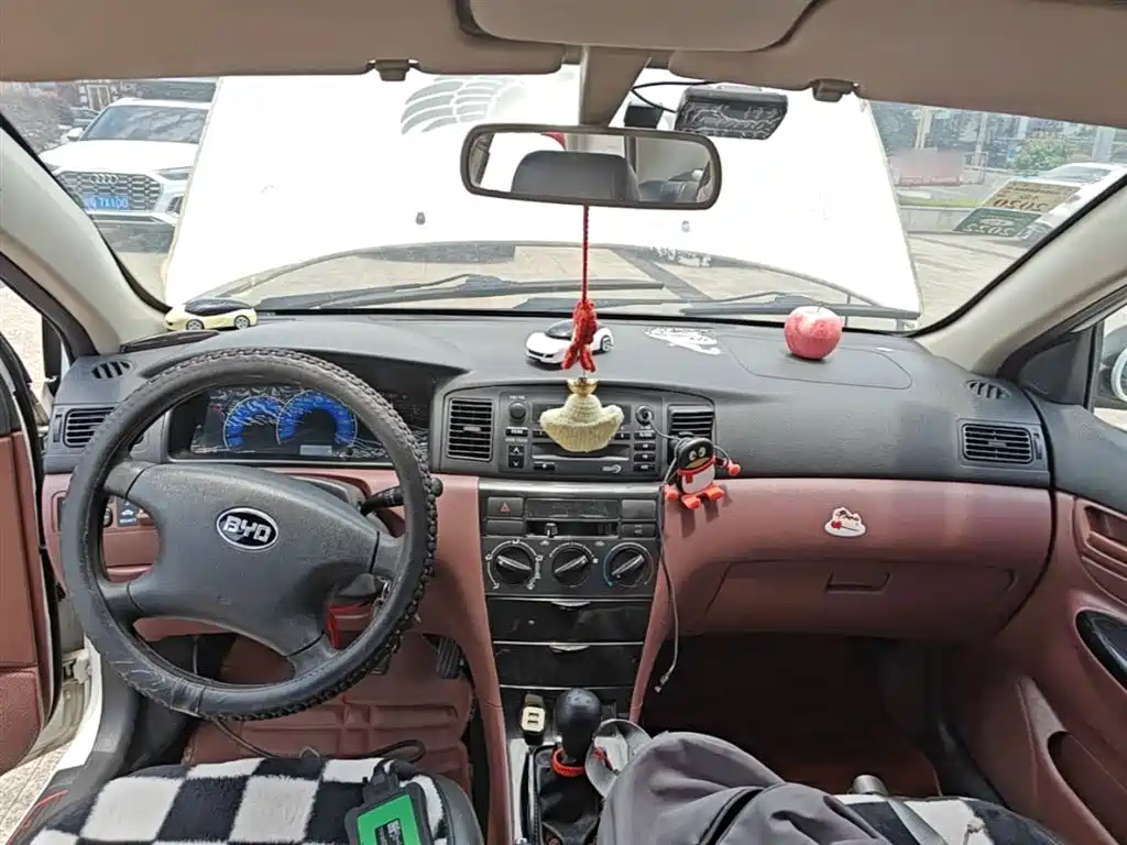 BYD F3 2013 Energy-saving Edition 1.5L Manual Comfort фото 10