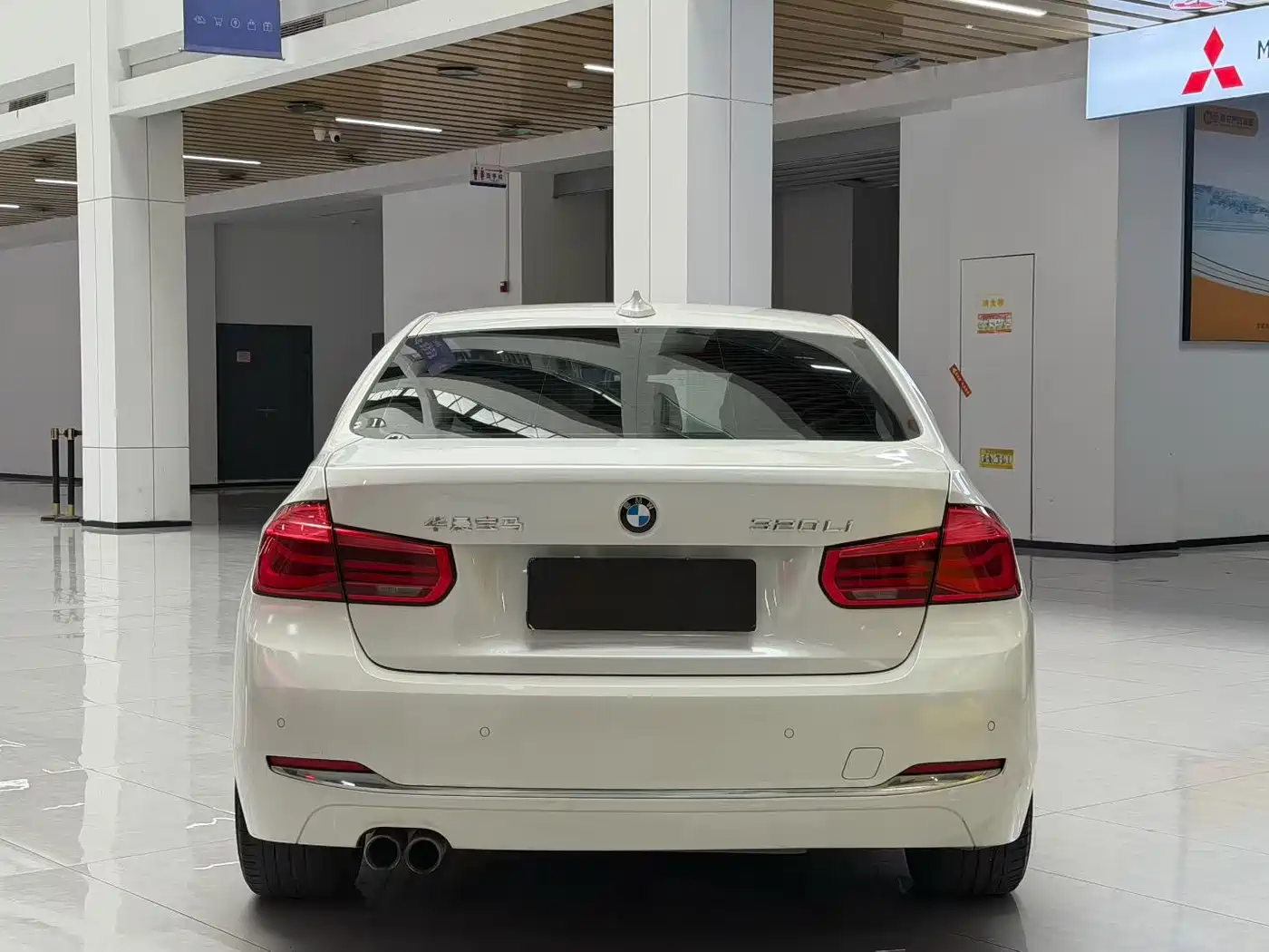 BMW 3 Series 2017 320Li Fashion фото 3