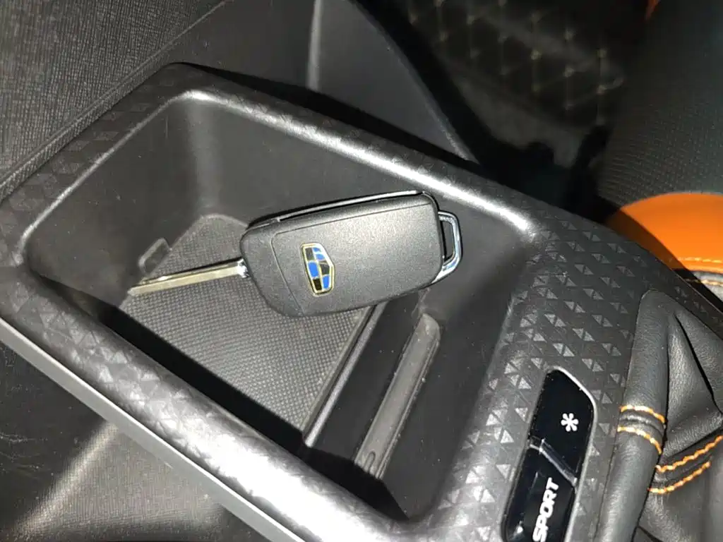 Geely Yuanjing X1 2018 2017 1.3L Auto Player Edition