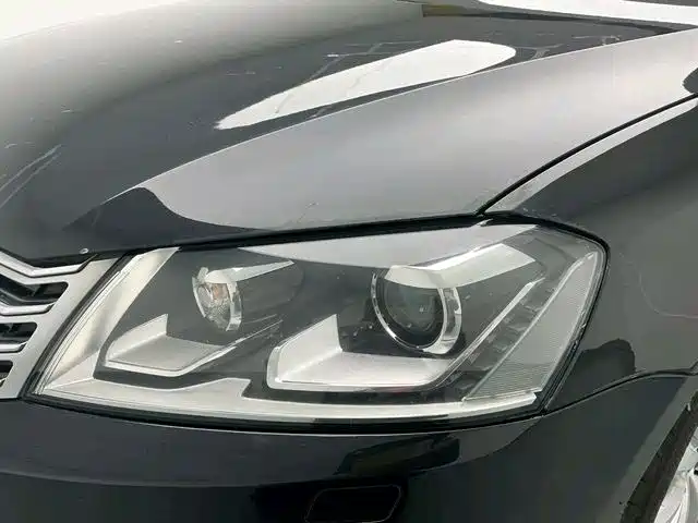Volkswagen Magotan 2015 Facelift 2.0TSI Luxury фото 13