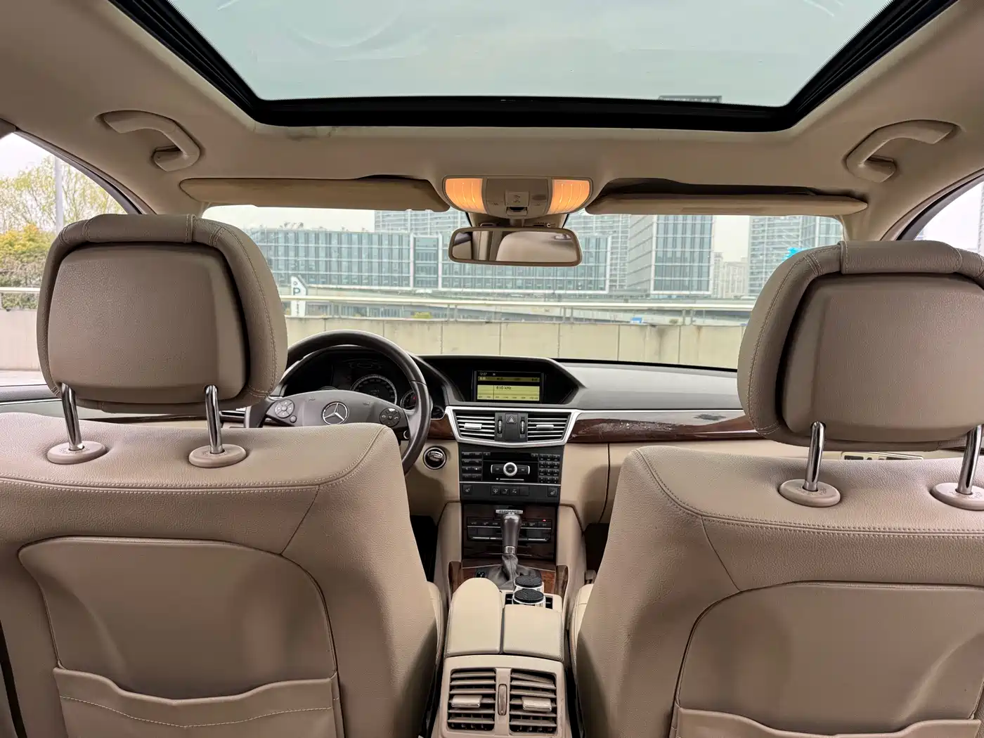 Mercedes-Benz E-Class 2011 E 200 L CGI Elegance фото 28