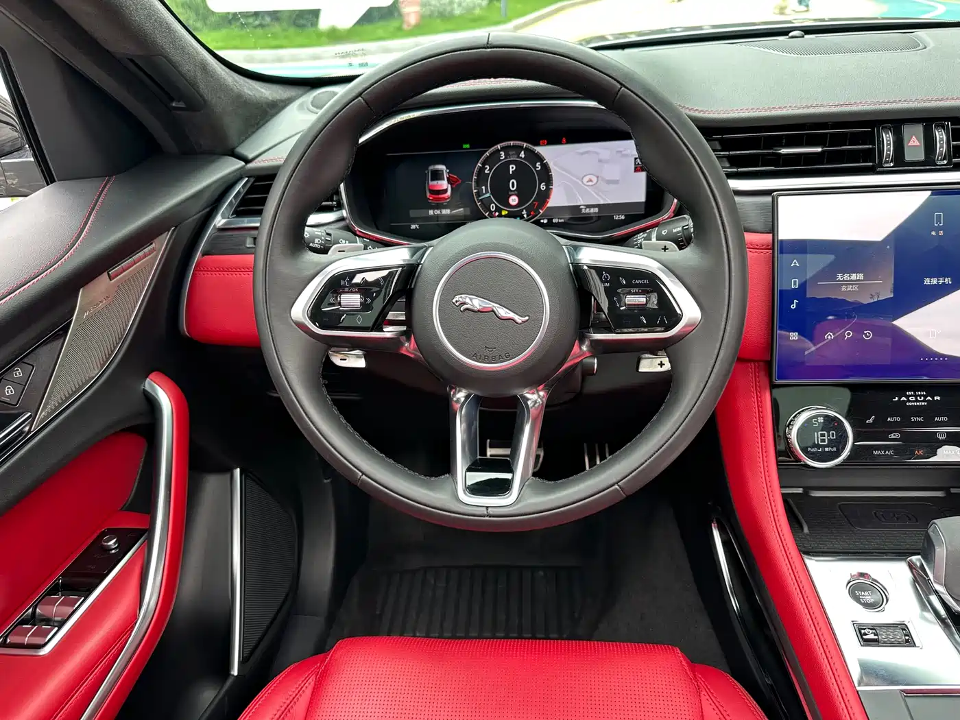 Jaguar F-PACE 2024 P250 R-Dynamic HSE фото 42