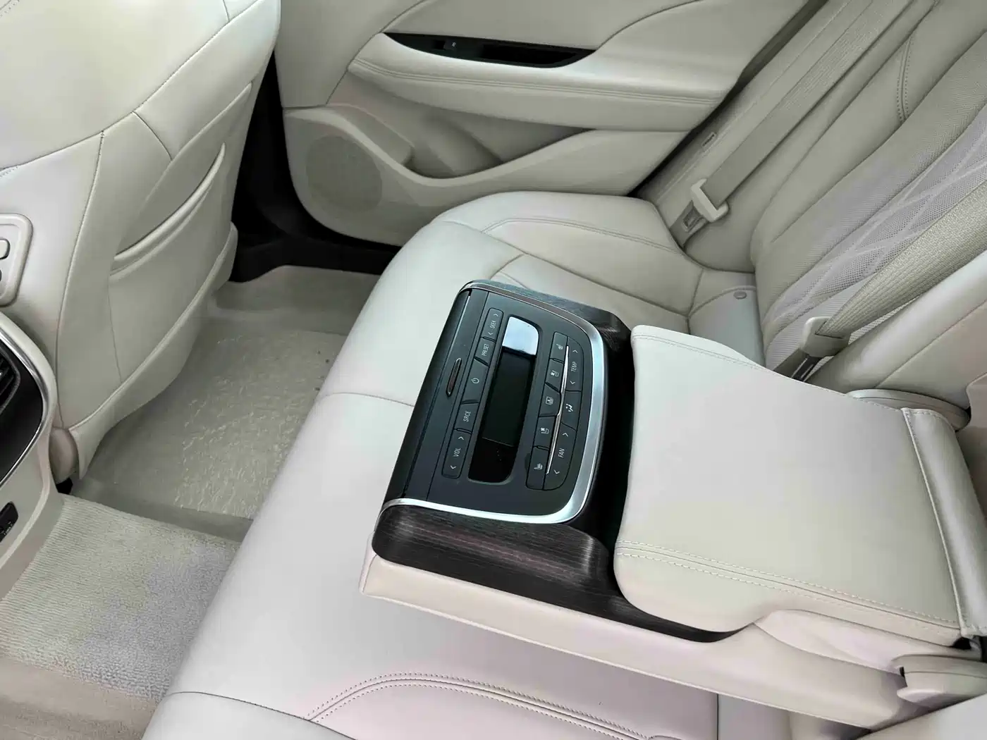 Buick LaCrosse 2020 Avenir Flagship фото 6