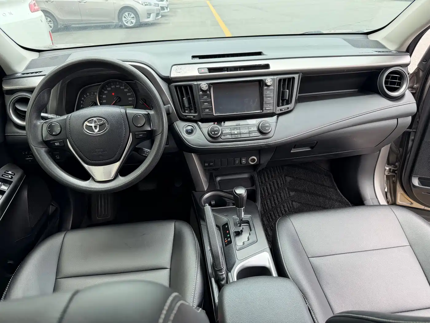 Toyota RAV4 Rongfang 2018 2.0L CVT 2WD Trend X Edition фото 27